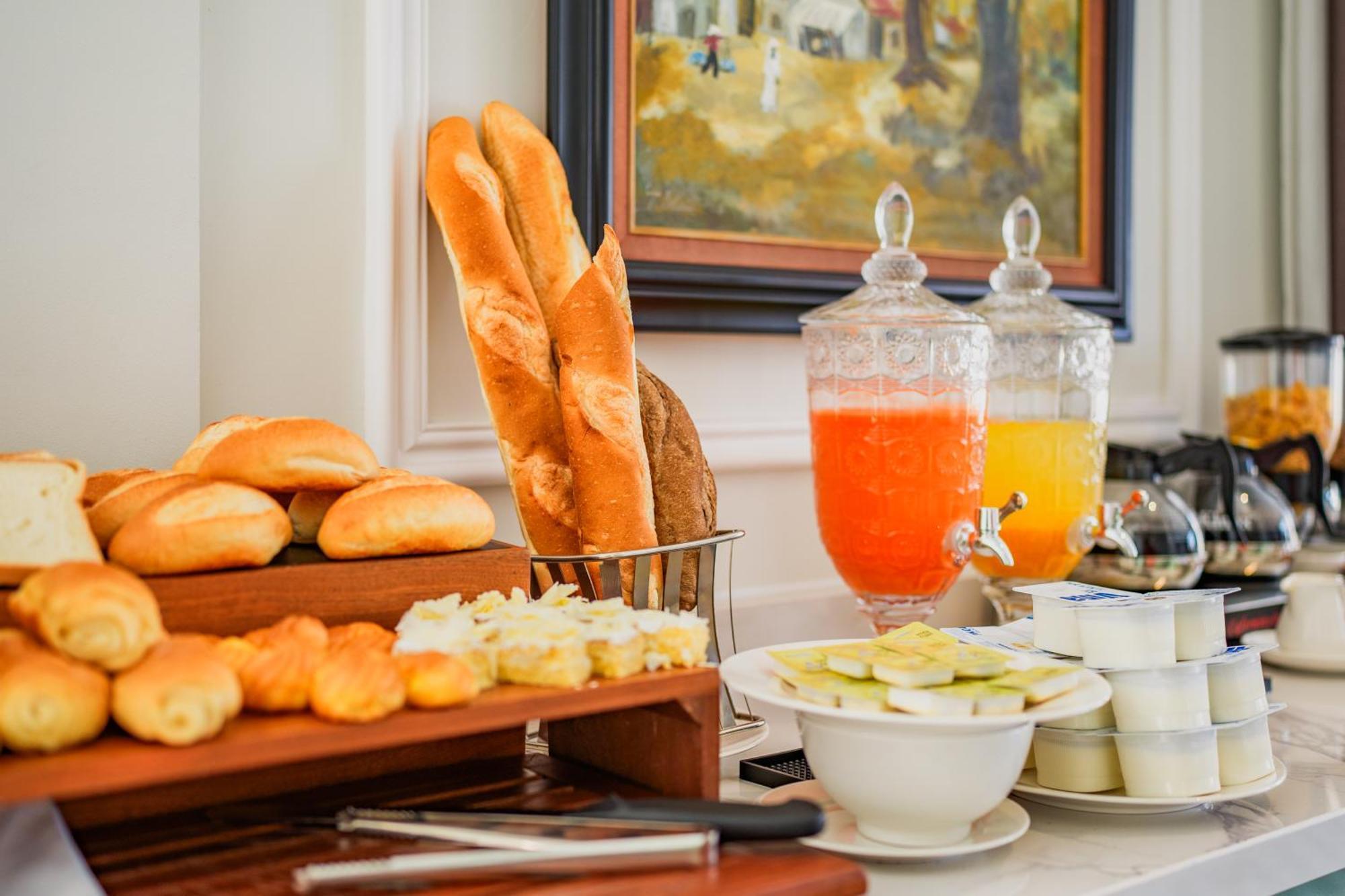 Lestar Hotel Hanoi Bagian luar foto
